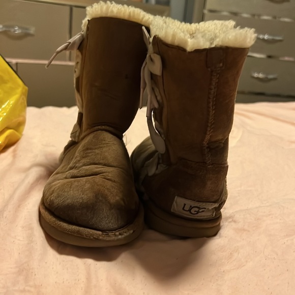 Little girls uggs - Picture 3 of 4